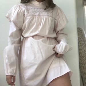 Vintage Pink Dress with Lace and Elastic Trims !!